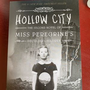 Hollow City by Ransom Riggs